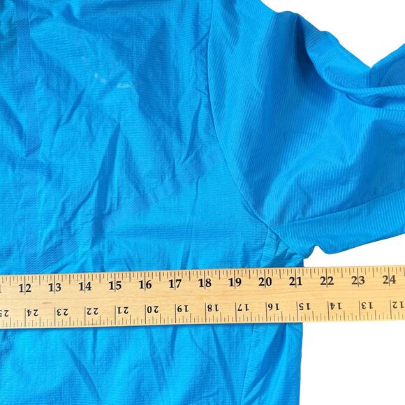 Nike Jacket Women’s Medium Blue Pink Cyclone Running Windbreaker Lightweight - Picture 7 of 11